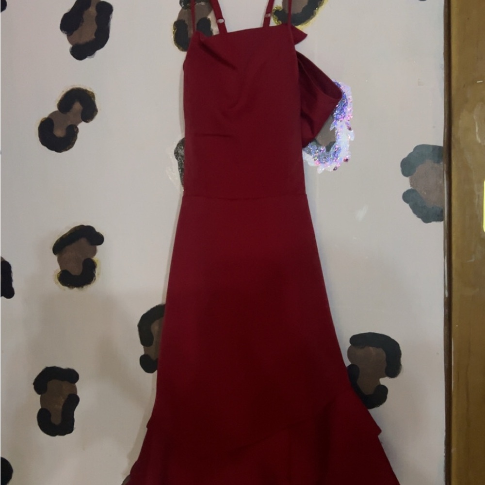 Elegant Red Sleeveless Dress